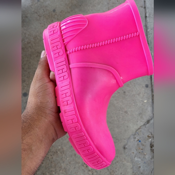 UGG Pink Rain Boots - Picture 2 of 5